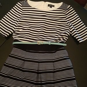 Tahari Stripe Dress with belt sz 6